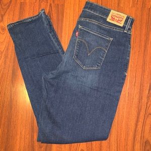Classic mid-rise skinny Levi’s jeans
